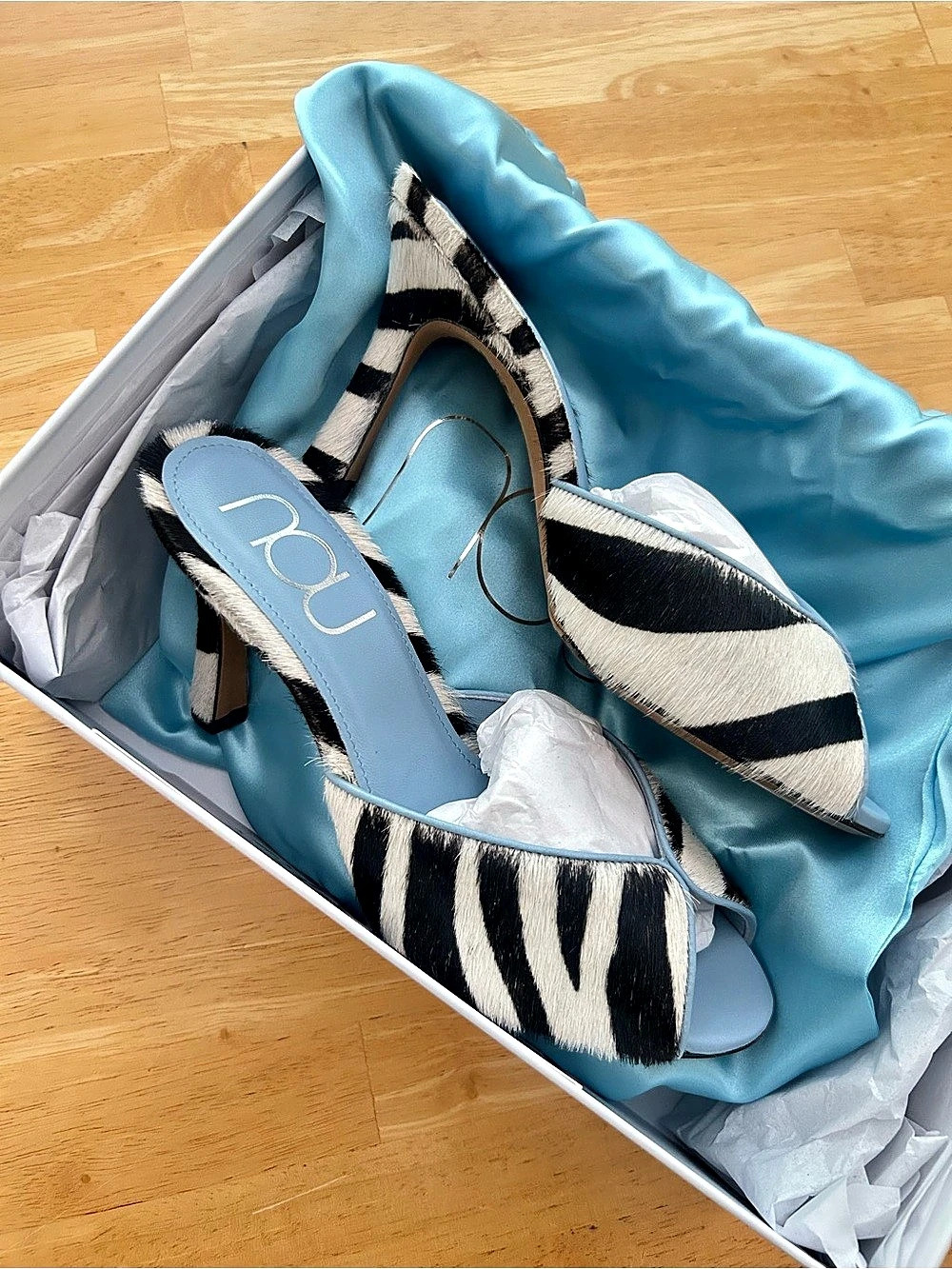 Nou Ponyhair Zebra Print Heels - Picture 5 of 6